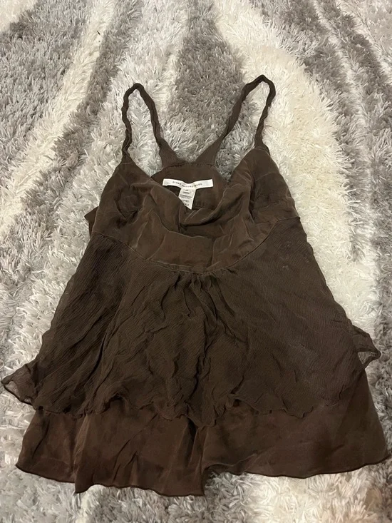 clothes - Picture 1 of 15